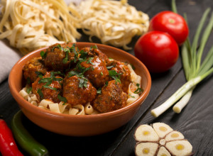 ĆUFTE, omiljeno srpsko jelo od MLEVENOG mesa: Lako se priprema, a zbog sočnog ukusa još brže pojede