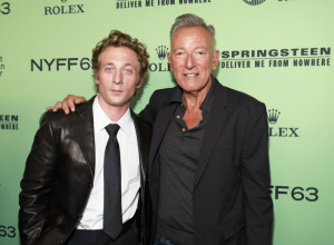 Film o ROK LEGENDI stiže u bioskope: Džeremi Alen Vajat kao Brus Springstin (FOTO GALERIJA, VIDEO)