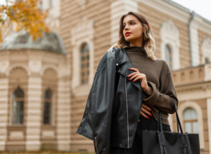 Počelo je loše vreme - evo kako da sačuvate KOŽNE JAKNE, TORBU I OBUĆU od vlage i soli