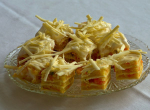 Najlepša slana torta sa krekerima i susamom: Ovo hladno predjelo se topi u ustima