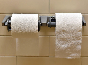 Da li znate pravilno da koristite TOALET-PAPIR i šta način na koji ga stavljate otkriva o vama?