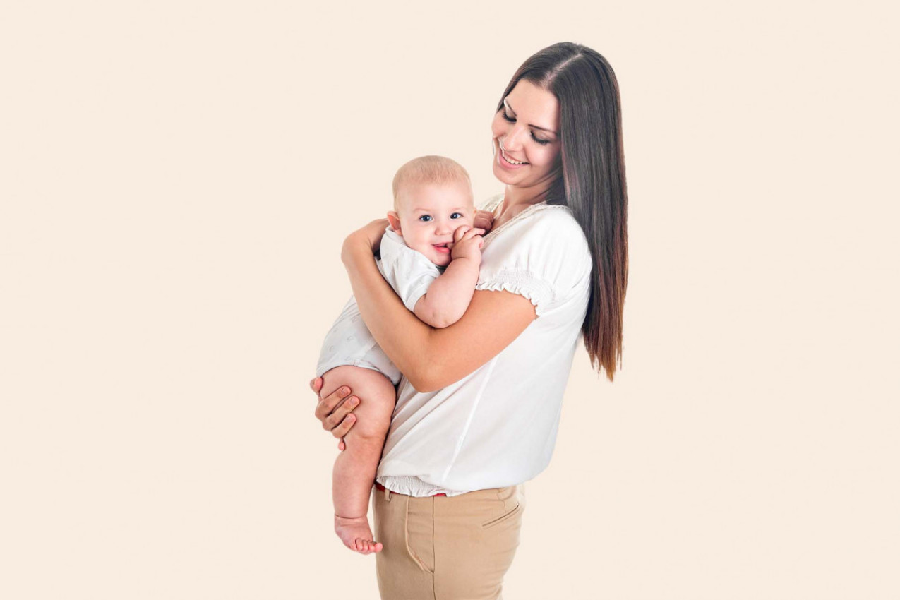 Slikala se s bebom DŽINOM pa je napali je da je koristila veštačku inteligenciju: Ovako je dokazala da je njen sin pravi (VIDEO)