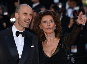 Porodica SOFIJE LOREN iznenađuje svet: Jedan sin oženjen je Srpkinjom, drugi zbog ljubavi prešao u pravoslavlje! (FOTO)