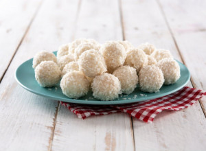 Mekane kokos-kuglice od 6 sastojaka: Savršen slatkiš za slavu i svaki dan