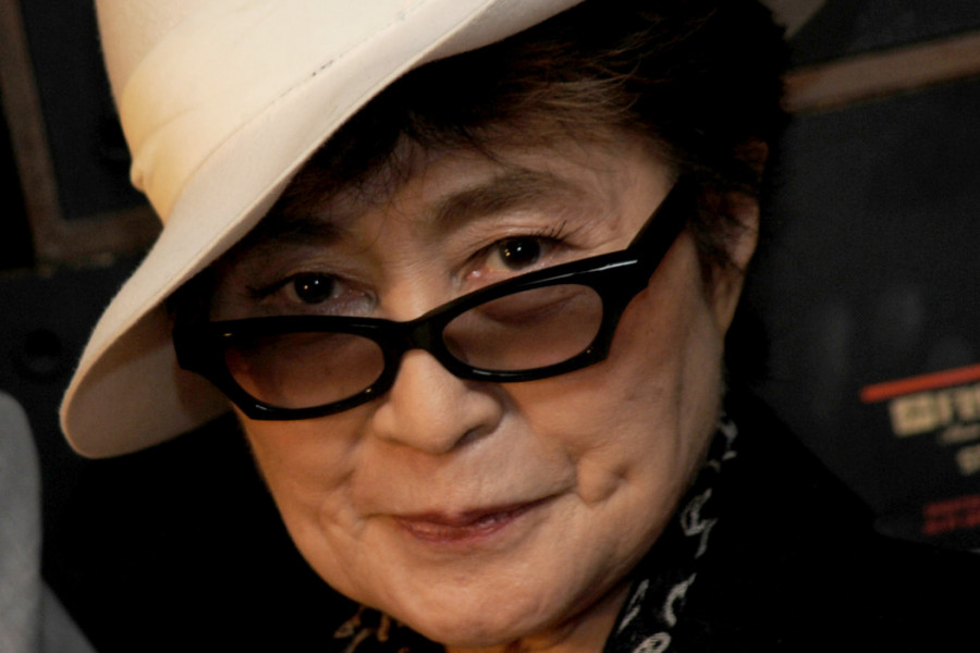 Smejte se svom odrazu u ogledalu. Ako svako jutro počnete tako, primetićete veliku razliku u svom životu