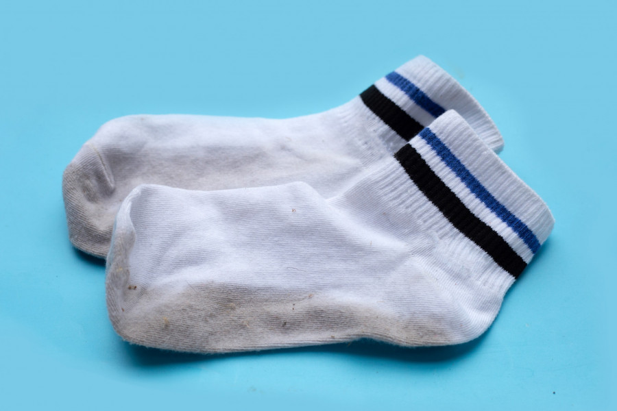 Zaboravite izbeljivač: Uz ovaj sastojak iz kuhinje čarape postaju bele kao sneg!