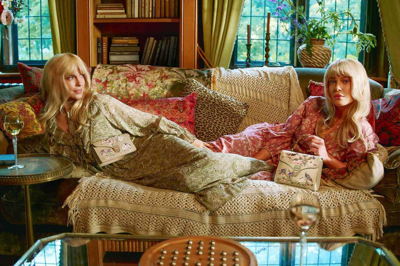 EKSKLUZIVNO! Nećake pokojne princeze Dajane predstavile UNIKATNE TORBE - nisu za svakoga, odišu ELEGANCIJOM (FOTO)