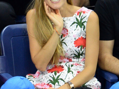 Supruga tenisera prati meč