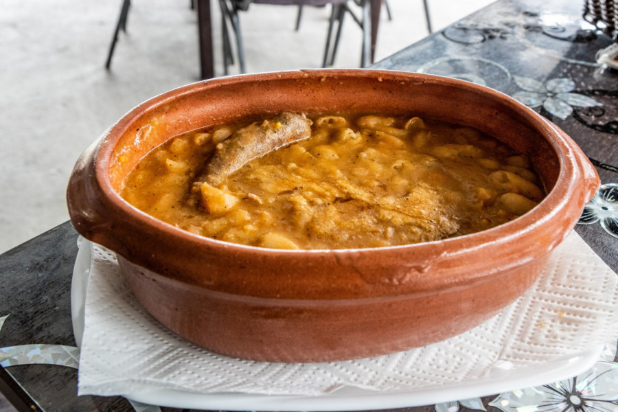 Ovaj začin u pasulju sprečava NADIMANJE I GASOVE, obavezno probajte!