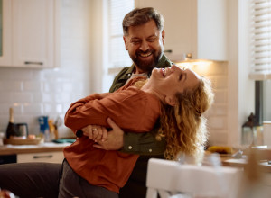 Muškarci koji POŠTUJU svoje žene nikada NEĆE PRIČATI drugima o ovih 7 stvari