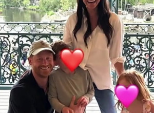 "Trn i ruža" i "ćebe za isceljenje": Megan Markl otkriva porodične rituale sa princom Harijem i decom