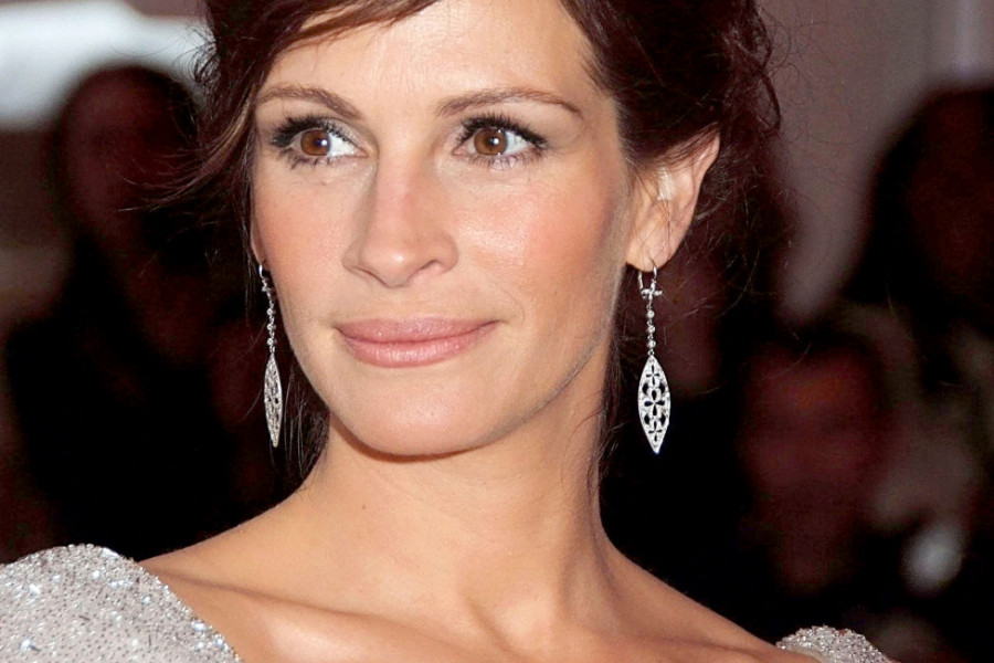 Što žena postaje starija, to se njen unutrašnji svet više odražava na njenom licu