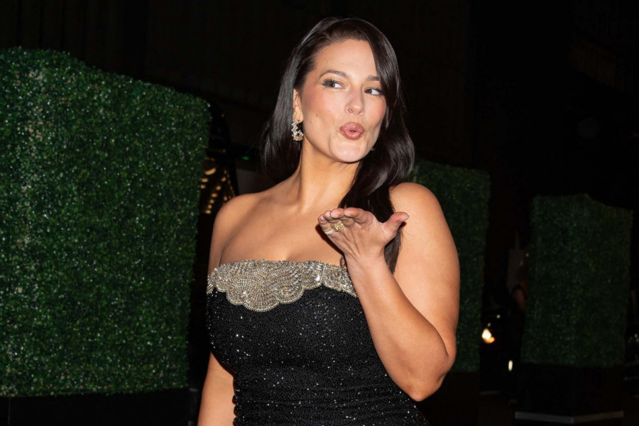 7 trikova za žene sa OBLINAMA: Ovo su jesenje kombinacije koje vizuelno stanjuju figuru