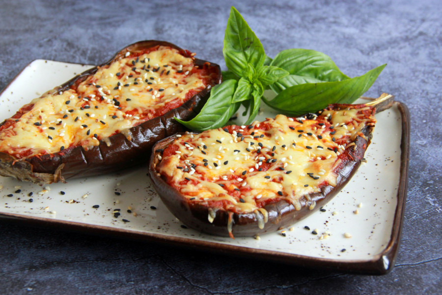 Punjeni plavi patlidžan koji se topi u ustima: Isprobajte po ovom receptu, svakome se svidi!