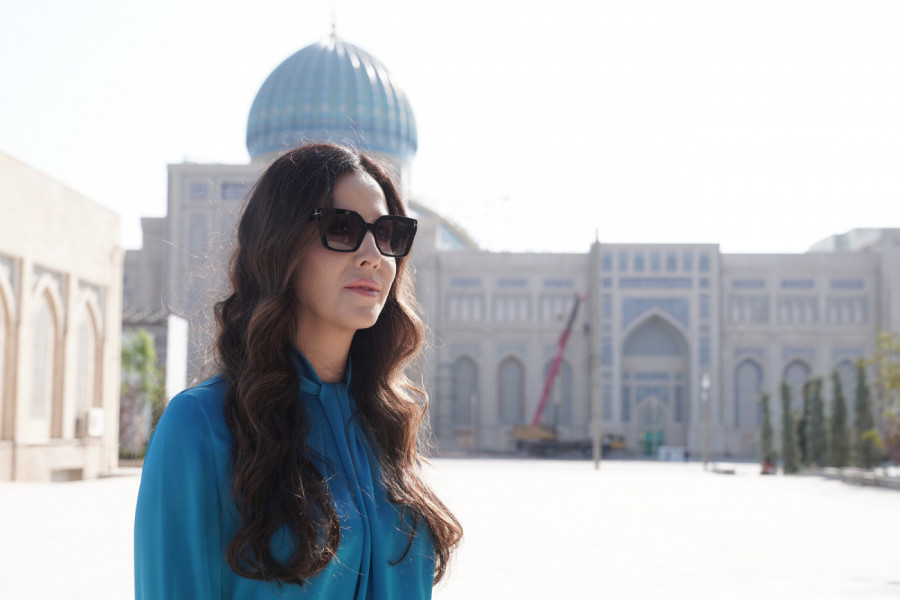 TAMARA VUČIĆ zablistala u kariranom kompletu koji sada želi svaka žena - da li je ovo njen najbolji stajling? (GALERIJA)