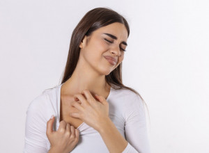 Nije svaka koprivnjača znak alergije: 3 znaka da prepoznate OSIP koji je izazvan STRESOM