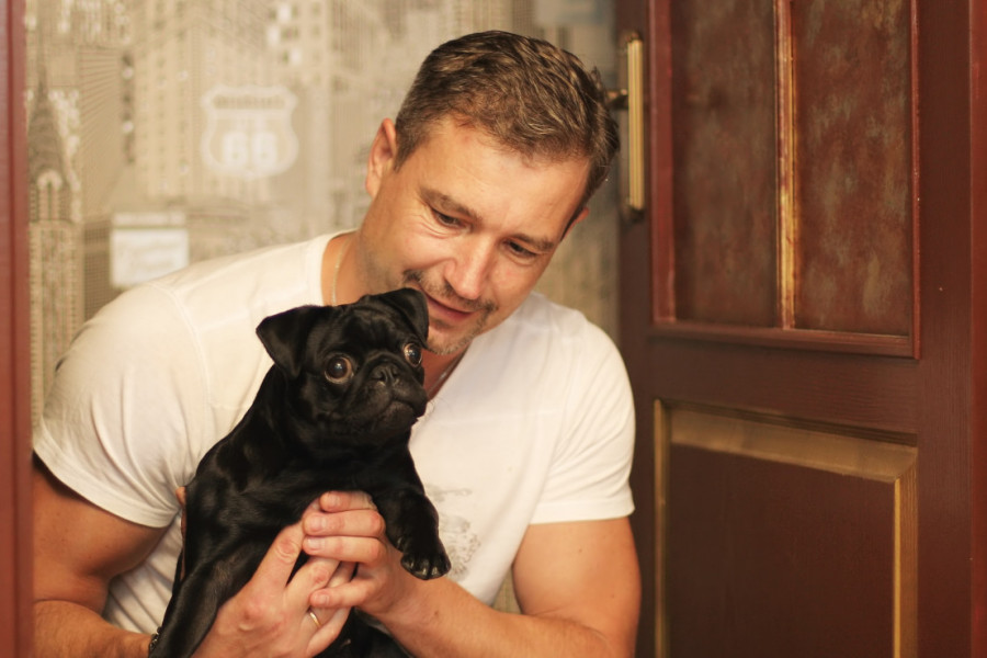 Muž je doneo ŠTENE kući, žena odlučila da se razvede: Njegovi roditelji su deci poklonili psa, a meni otvorili oči