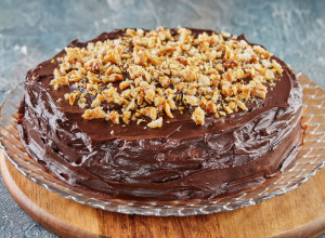 POSNA čokoladna torta: Najjednostavniji recept za savršeno kremastu poslasticu
