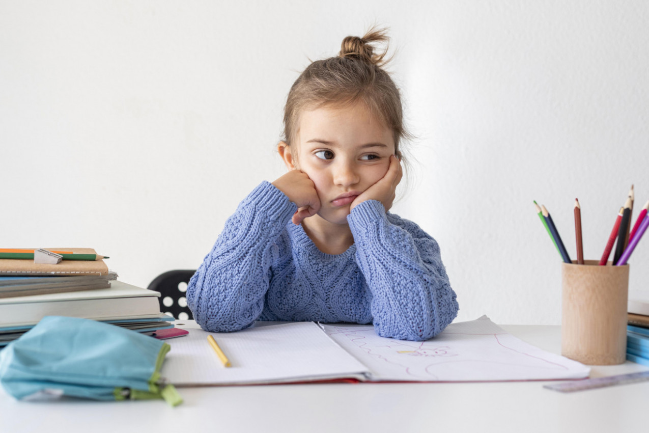 Mislite da detetu uvek treba da osmislite svaki trenutak: Grešite, evo zašto je dosada dobra za mališane