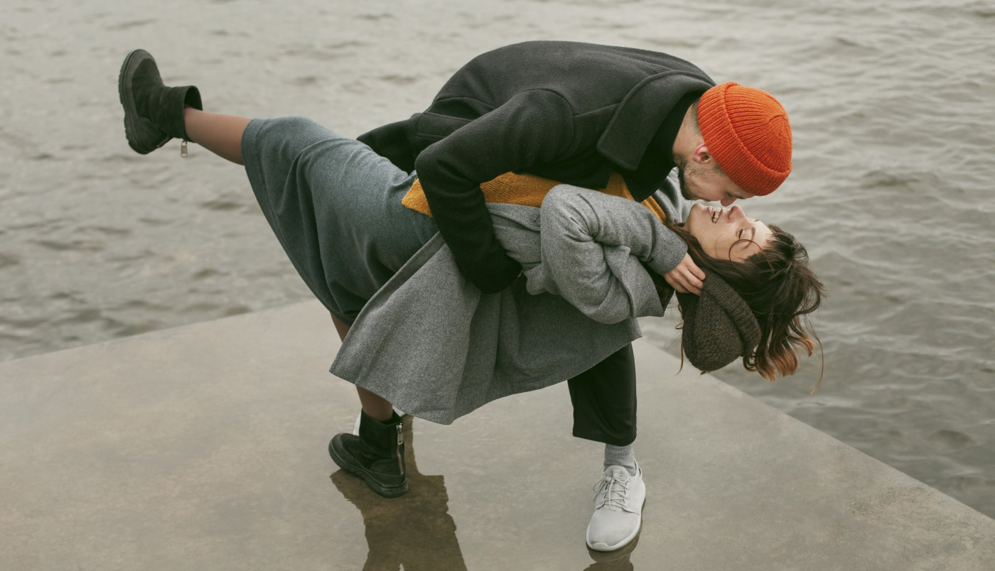 Ako ovo radite tokom intimnog odnosa, to će vam UNIŠTITI VEZU, upozorava popularni terapeut