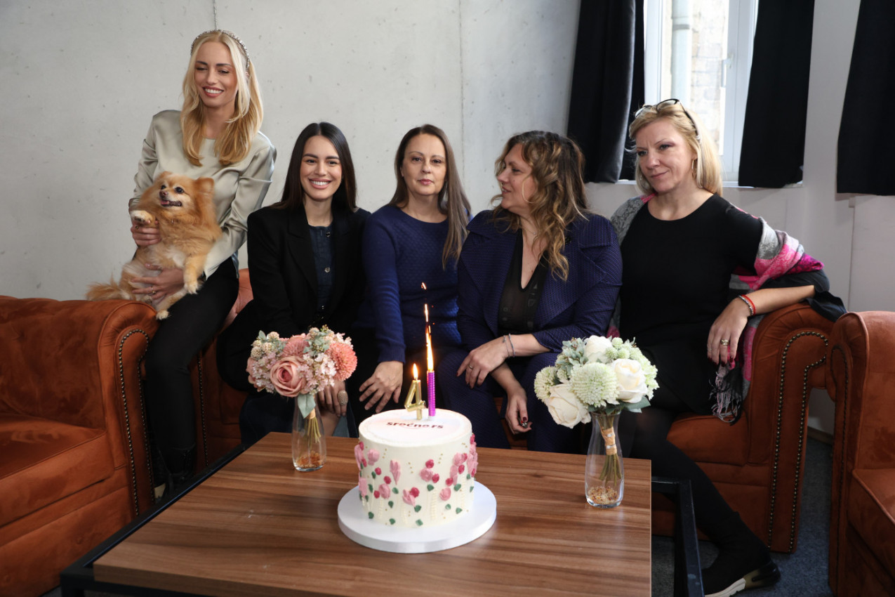 SREĆNE.RS slavi rođendan: 4 godine inspiracije, osmeha i pozitivne energije, a OVAKO smo počeli