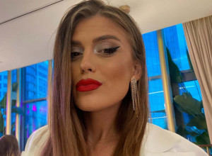 Šta me čini srećnom: Osim što osvaja izgledom, glumica Jana Mihailović niže uspeh za uspehom - a evo šta je pokreće (VIDEO)