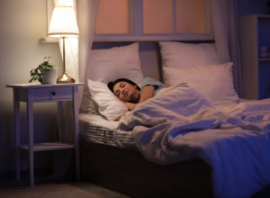 Zbog ovoga vas bole leđa i kolena: Idealna VISINA KREVETA rešava problem, a evo koja je!