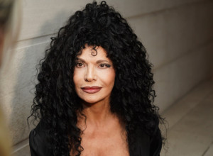 Onog trenutka kada žena odustane od sebe, kada više ne bude malo provokativna, koketna, tada gubi svoj sjaj