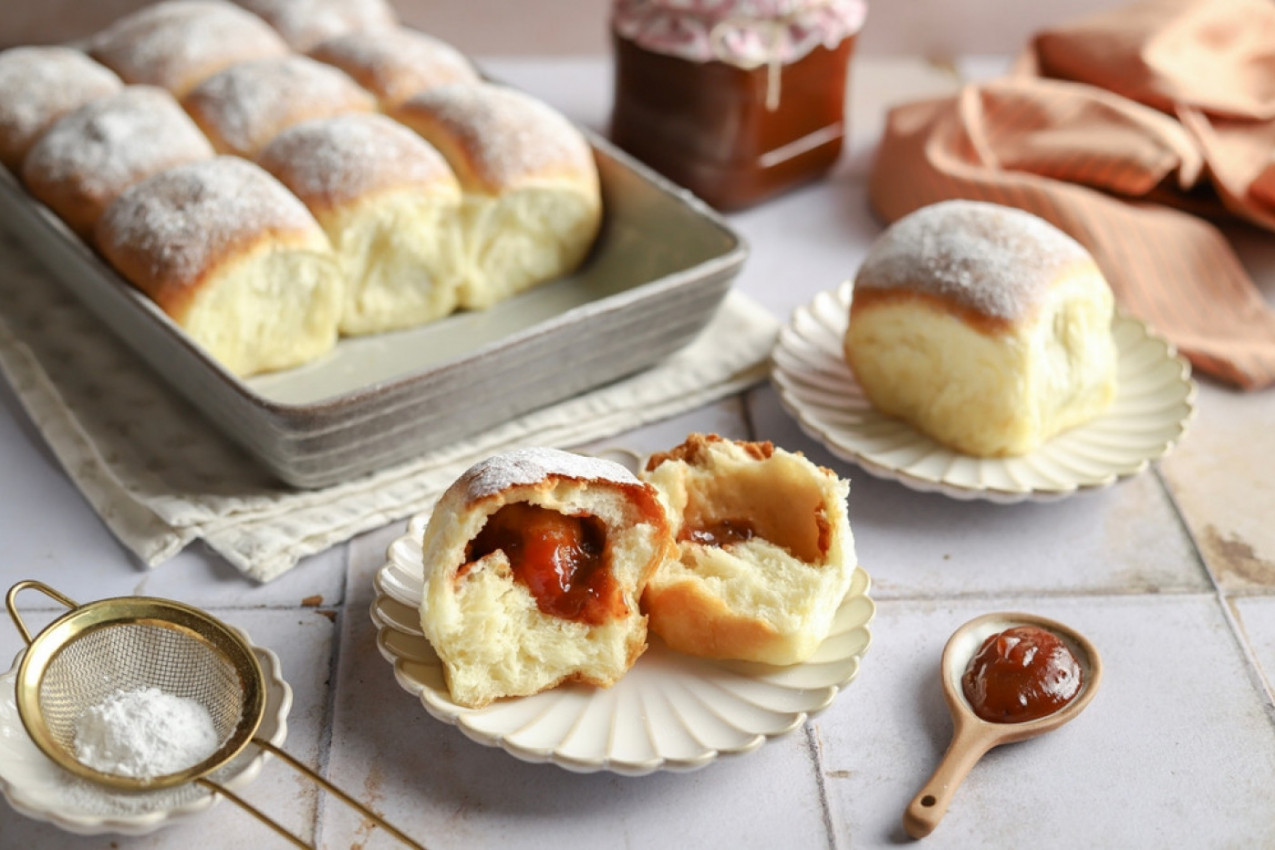 BUHTLE SA DŽEMOM: Najlepše punjeno pecivo koje vole sve generacije