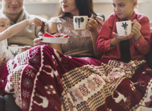 Lista prazničnih filmova koje morate gledati: Zaboravite na "Sam u kući", i ovo će uneti magiju u vaš dom