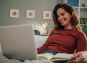 Razbudite se bez kafe i šećera: Brze tehnike koje OSVEŽAVAJU um i telo za svega nekoliko minuta