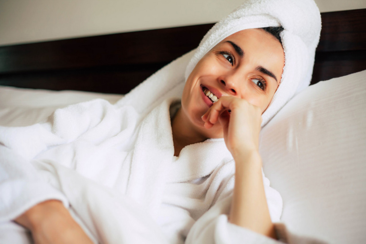 ZAŠTITITE KOSU od hladnoće uz jednostavnu noćnu rutinu: Prespavajte uz ovu masku, efekti su odmah primetni!