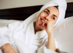 ZAŠTITITE KOSU od hladnoće uz jednostavnu noćnu rutinu: Prespavajte uz ovu masku, efekti su odmah primetni!