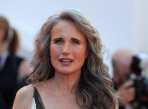 Muškarci ostare, pa ih i dalje volimo. Želim da budem kao muškarac. Ne želim zahvate da bi me smatrali lepom