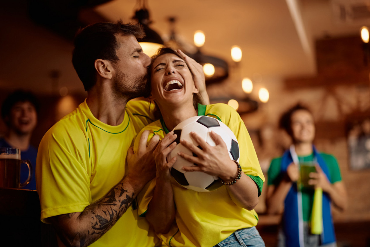 Tajna uspeha romantičnog braka: 5 navika parova koji ostaju ZAUVEK STRASTVENO zaljubljeni