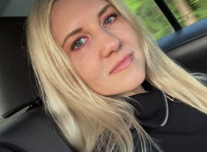 Sa 35 godina nikada nije bila intimna niti se poljubila sa muškarcem – tvrdi da iza svega stoji SNAŽAN RAZLOG