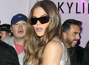 Kardašijanka koja je GODINAMA bila u CELIBATU sada javno muva profesora: Uzvratio je urnebesnim komentarom - da li se obrukala?