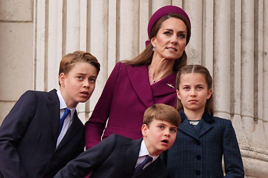 PRINCEZA ŠARLOT u pretprazničnoj haljini pokazala da iver ne pada daleko od klade (GALERIJA)