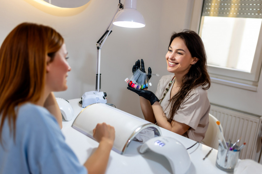 MANIKIR koji će obeležiti 2026: Od suptilnih neutralnih tonova do odvažnih efekata