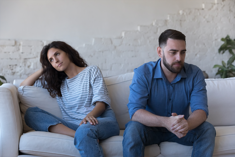 Ova 3 znaka odaju muškarca koji tajno PREZIRE svoju ženu - ne ćutite kada ih primetite!