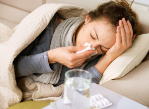 Jedna kašika ovog SASTOJKA može da UBLAŽI simptome PREHLADE i zaustavi noćni kašalj