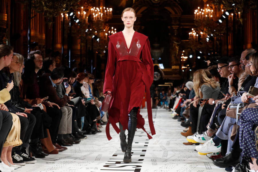 Ovaj model čizama je NAJPOŽELJNIJI OVE SEZONE: Retko ko ume da ih iznese, a savršeno se kombinuju (FOTO GALERIJA)