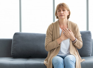 TIHI UBICA bez jasnih simptoma: 7 znakova nikako ne smete ignorisati - to znači da vam preti moždani ili srčani udar!