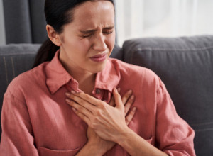 Iznenada se javi UBRZAN PULS: Nikako ne ignorišite ove simptome - ne javljaju se slučajno, evo šta vam se dešava u telu!