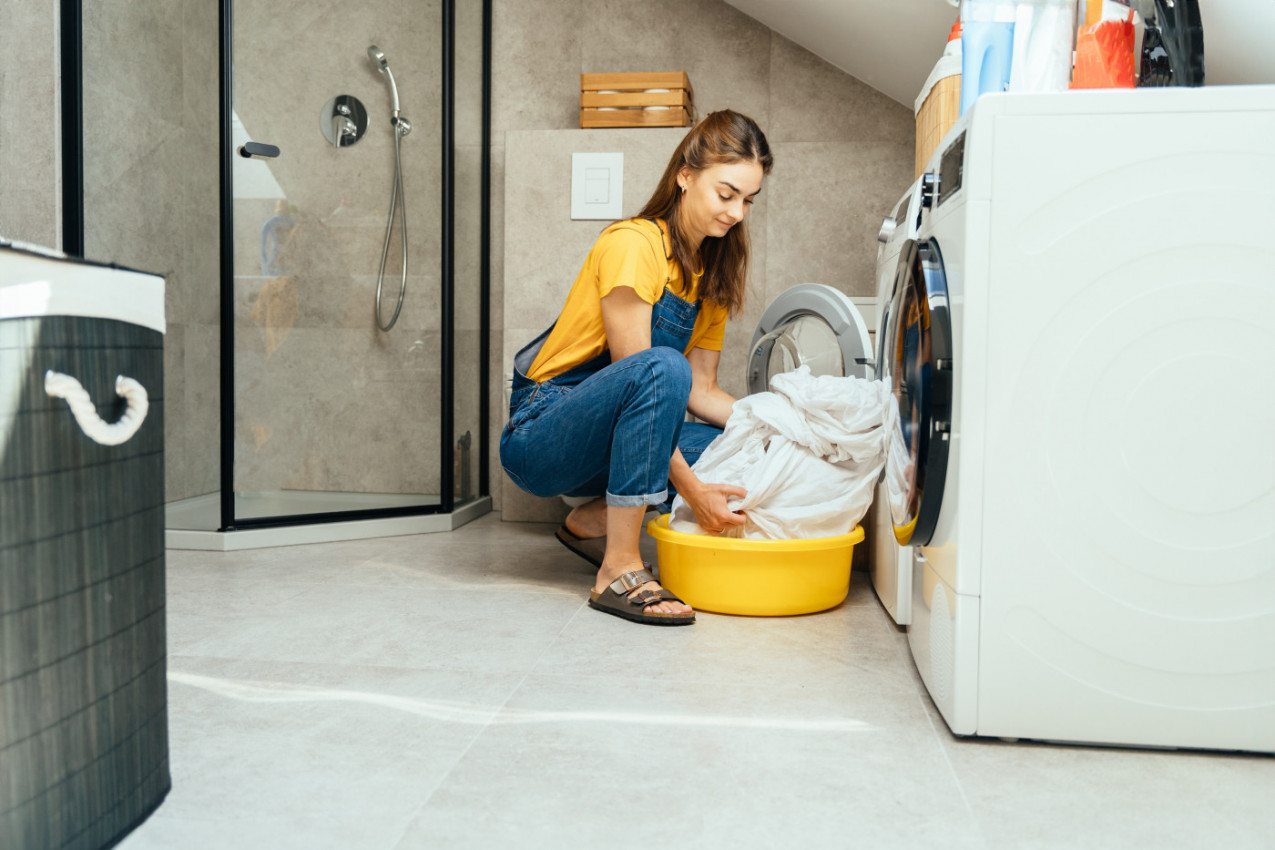 NEMATE SUŠILICU, a ne želite da posteljinu sušite danima: Uz ovaj trik imaćete je suvu do kraja dana!