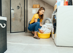 NEMATE SUŠILICU, a ne želite da posteljinu sušite danima: Uz ovaj trik imaćete je suvu do kraja dana!