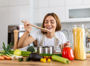 Svi je koristimo, ali malo ko zna: Kada DRVENA KUTLAČA postaje opasnost po zdravlje
