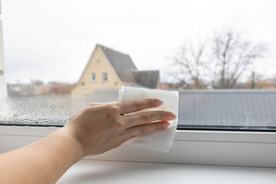 Super trik: Samo jedan SASTOJAK iz kupatila dovaljan je da se rešite ZAMAGLJENIH prozora i do 6 nedelja