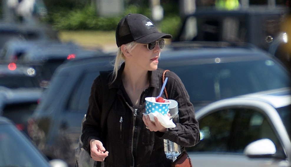 Kada je rodila dete sa teškoćama, muž joj je okrenuo leđa: Posle razvoda javno je napisao ono što je ZGROZILO ceo svet