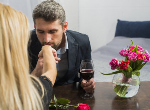 Ovo žene žele na prvom sastanku, a neće da izgovore: To im ostavlja NAJJAČI UTISAK